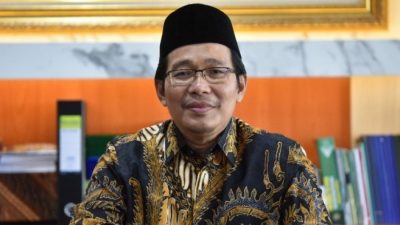 Direktur PD Pontren Waryono Abdul Ghafur