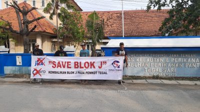 Pengolah Ikan Asin di Tegal Protes  Pengalihan Pengelolaan Lahan yang Disewa ke Provinsi