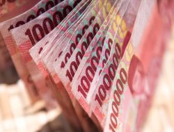 Hanya 102 Pinjol Resmi yang Berizin OJK, Ini Daftarnya