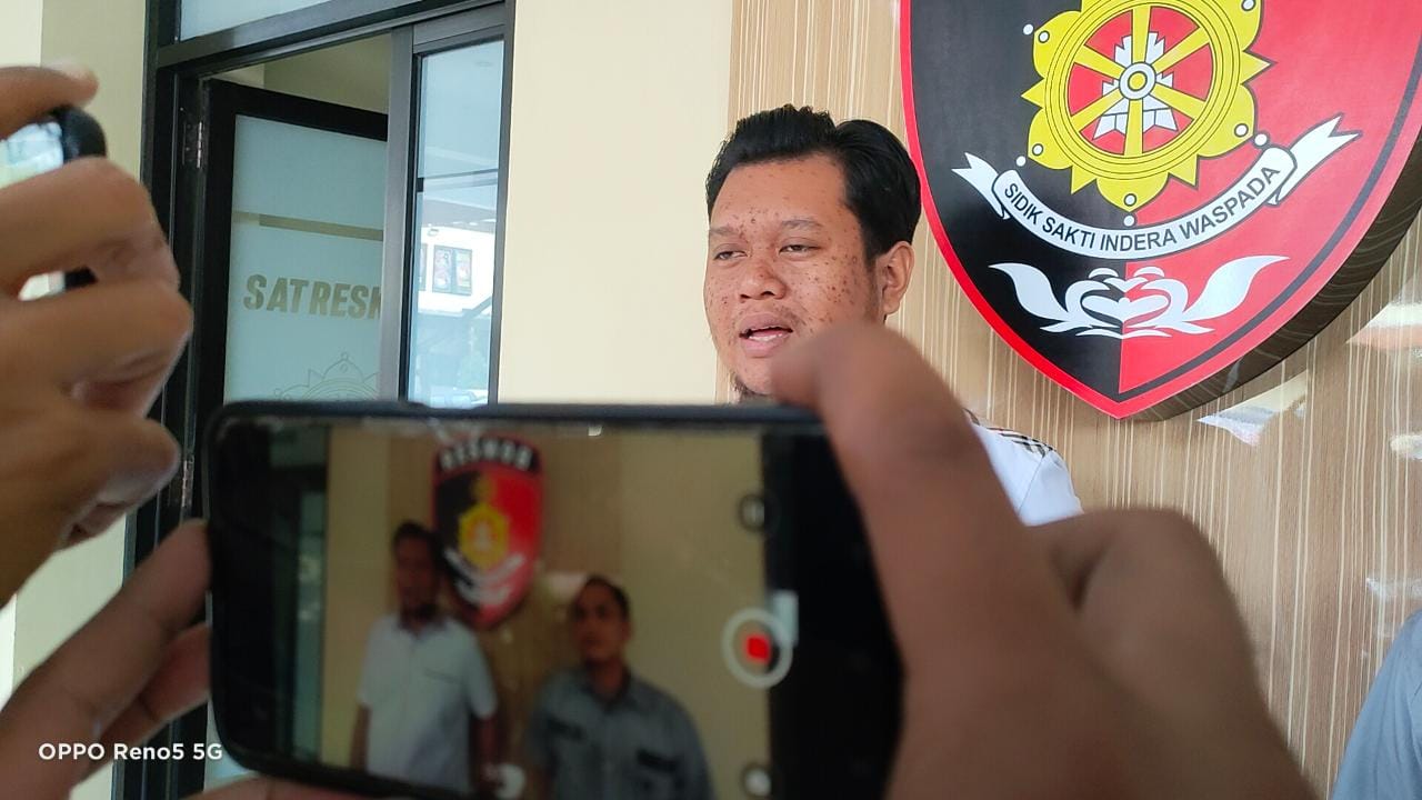 ayah tiri tega cabuli anaknya