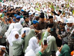 Hadiri Apel Harlah Satu Abad NU, Ganjar: Kontribusi NU Sangat Banyak