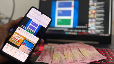 Unggah dan Nonton Video Cewek Cantik Juga Bisa Dapat Cuan, Begini Caranya!