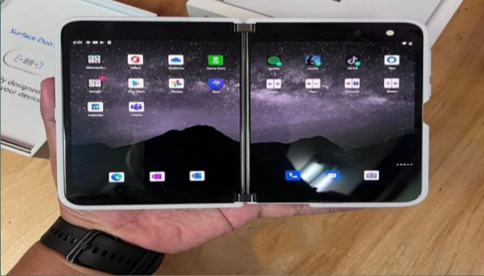 Berikut spesifikasi microsoft surface duo yang dibekali chipset Qualcomm snapdragon 855.