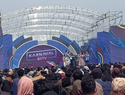 Puluhan Polisi Jaga Karnaval SCTV di Tegal
