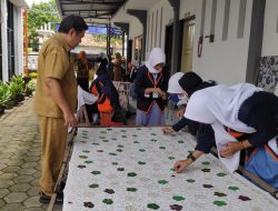 Siswi SMK dari Grobogan Belajar Membatik di Griya Batik Tegal