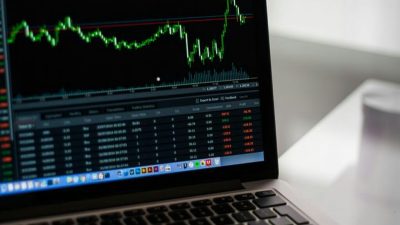Keuntungan dan  Kerugian Investasi Saham Penting Ketahui
