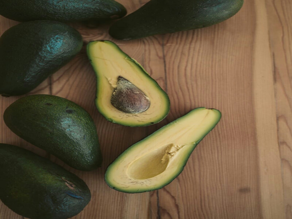 Jenis  Makanan Terbaik Turunkan Berat Badan. Buah Alpukat Mampu Kurangi Lemak Lebih Cepat
