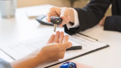Tips cara membeli mobil bekas yang benar