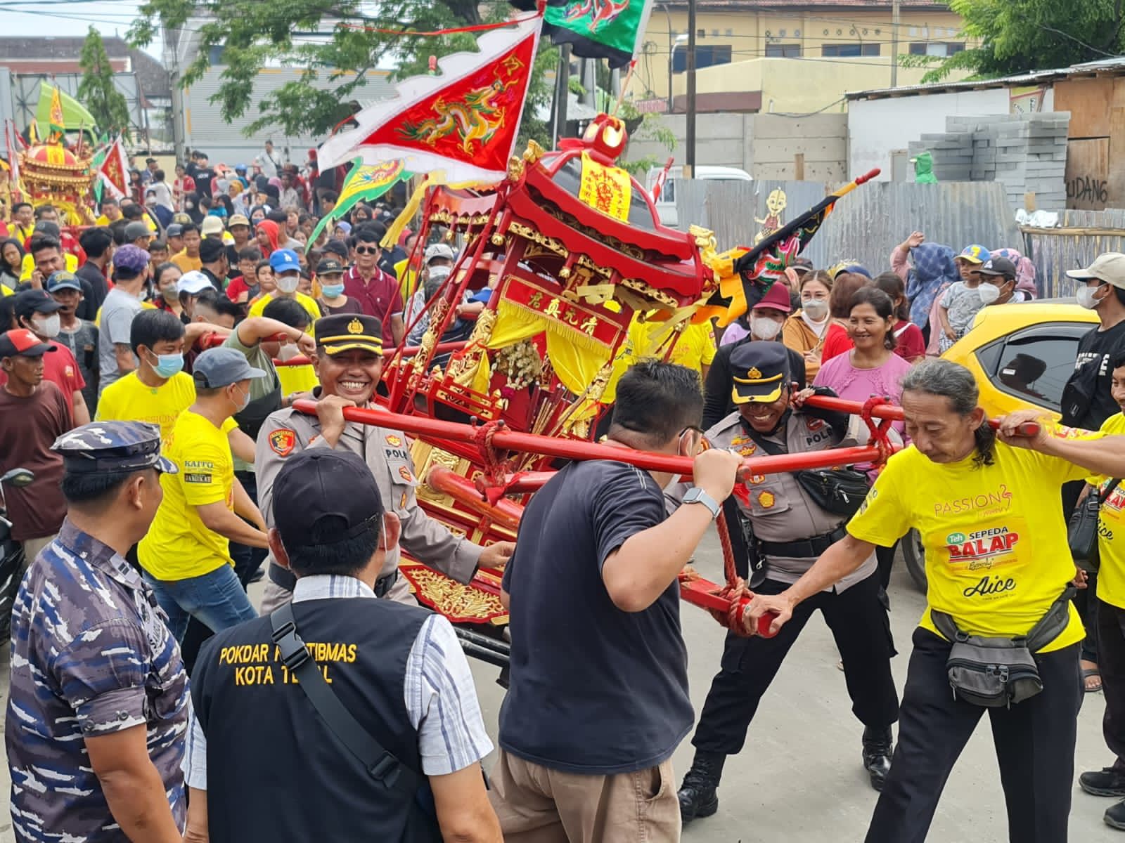Kirab Toa Pe Kong