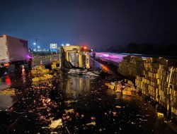 Truk Tabrak Truk di Tol Pemalang-Semarang, Sopir Tewas Seketika