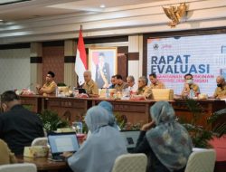 Selesaikan Data Kemiskinan di Jateng, Ganjar Deadline Bupati dan Wali Kota Seminggu