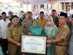 Bupati Umi Resmikan Madrasah Diniyah Tahmidiyah Rembul