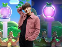 Kiyowo Hwangdo! Hwang Min Hyun Resmi Rilis Light Stick Peach