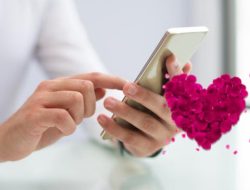 150 Nama Kontak Pacar Aesthetic Bahasa Inggris Agar Semakin Romantis
