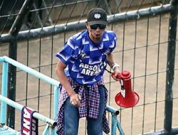 Dituding Pentingkan Logo Arema, Yuli Sumpil Masuk Twitter Trending Topic