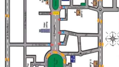 Penutupan jalan menuju lokasi Karnaval SCTV Tegal