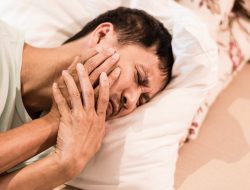 Ampuh dan Efektif! 10 Cara Menghilangkan Sakit Gigi Berlubang Agar Tidak Kambuh Lagi