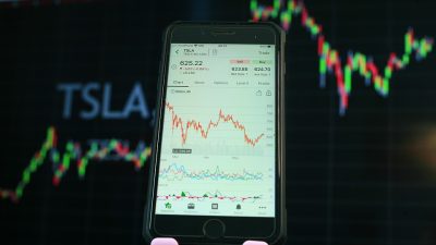 5 Aplikasi Trading yang Menguntungkan, Mau Coba?