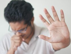 Mengatasi Batuk Kering, dengan Obat Alternatif