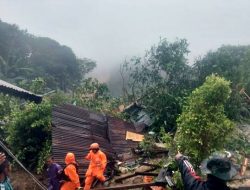 Akibat Tanah Longsor Di Natuna, 43 Korban Jiwa Masih Belum Ditemukan