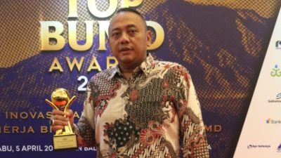 Walikota Tegal Dedy Yon Terima Penghargaan Top Pembina BUMD