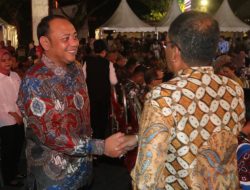 Walikota Tegal Bawa Sarung Goyor dan Batik Tegalan ke Rakernas Apeksi di Makasar