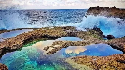 Pantai Kedung Tumpang, Tulungagung, Jawa Timur