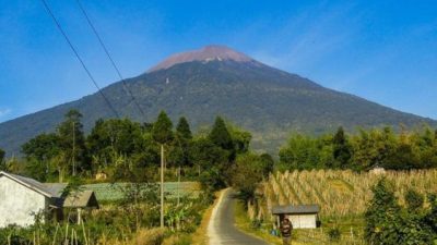 Gunung Terseram di Jawa Tengah! Ini 6 Mitos yang Ada di Gunung Slamet