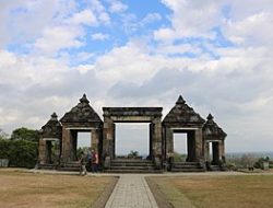 3 Fakta Unik Situs Ratu Boko, Perpaduan Antara Hindu dan Buddha