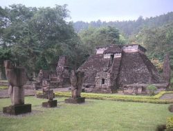 Bisa Ketahuan Masih Virgin Atau Tidak, Ini Dia Mitos Candi Cetho
