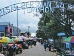 5 Pasar Unik di Indonesia, No 4 Jual Dagangan Ekstrem