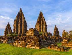 3 Fakta Unik dan Keren Candi Prambanan, Pernah Runtuh dan Terlantar!