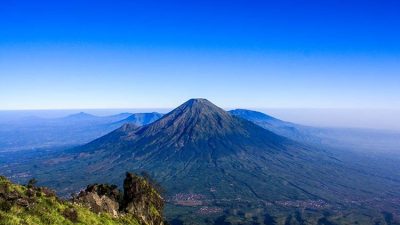 Jalur pendakian Gunung Sindoro